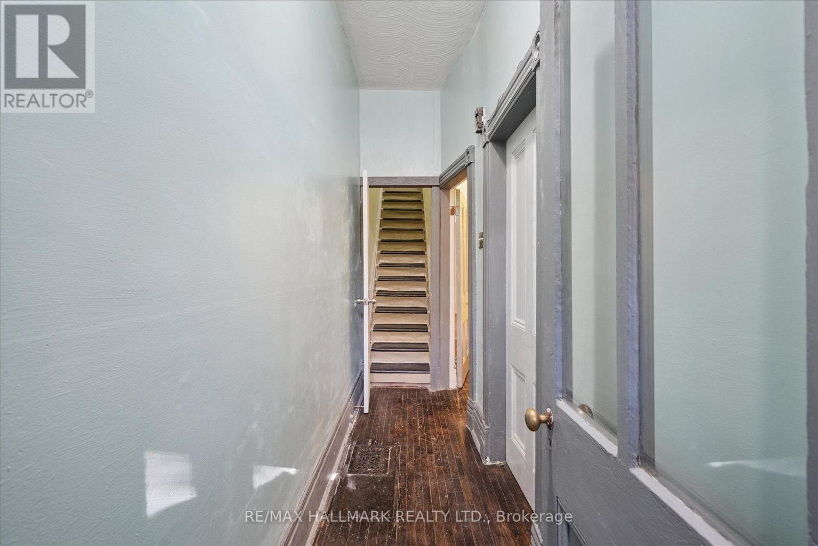 4 First Avenue, Toronto, Ontario  M4M 1W8 - Photo 3 - E14117528