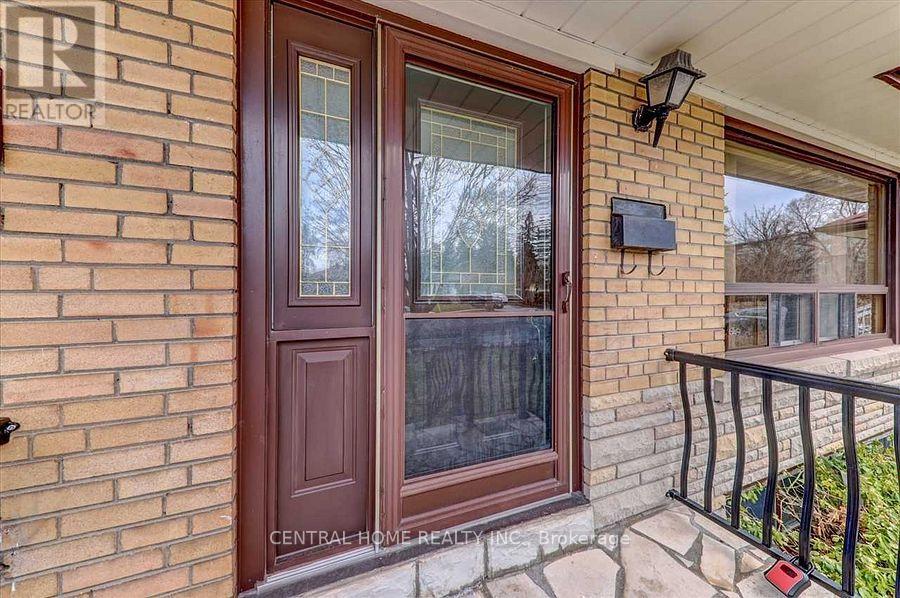 3 Holton Road, Toronto, Ontario  M1G 1E7 - Photo 4 - E14117546