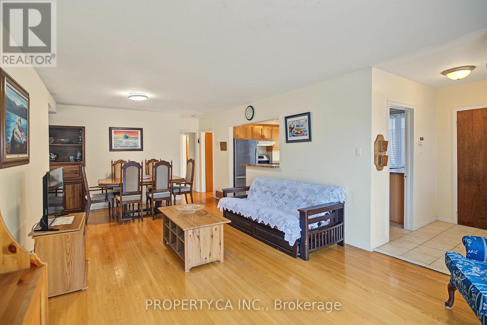 63 Bennett Road, Toronto, Ontario  M1E 3Y2 - Photo 4 - E14117576