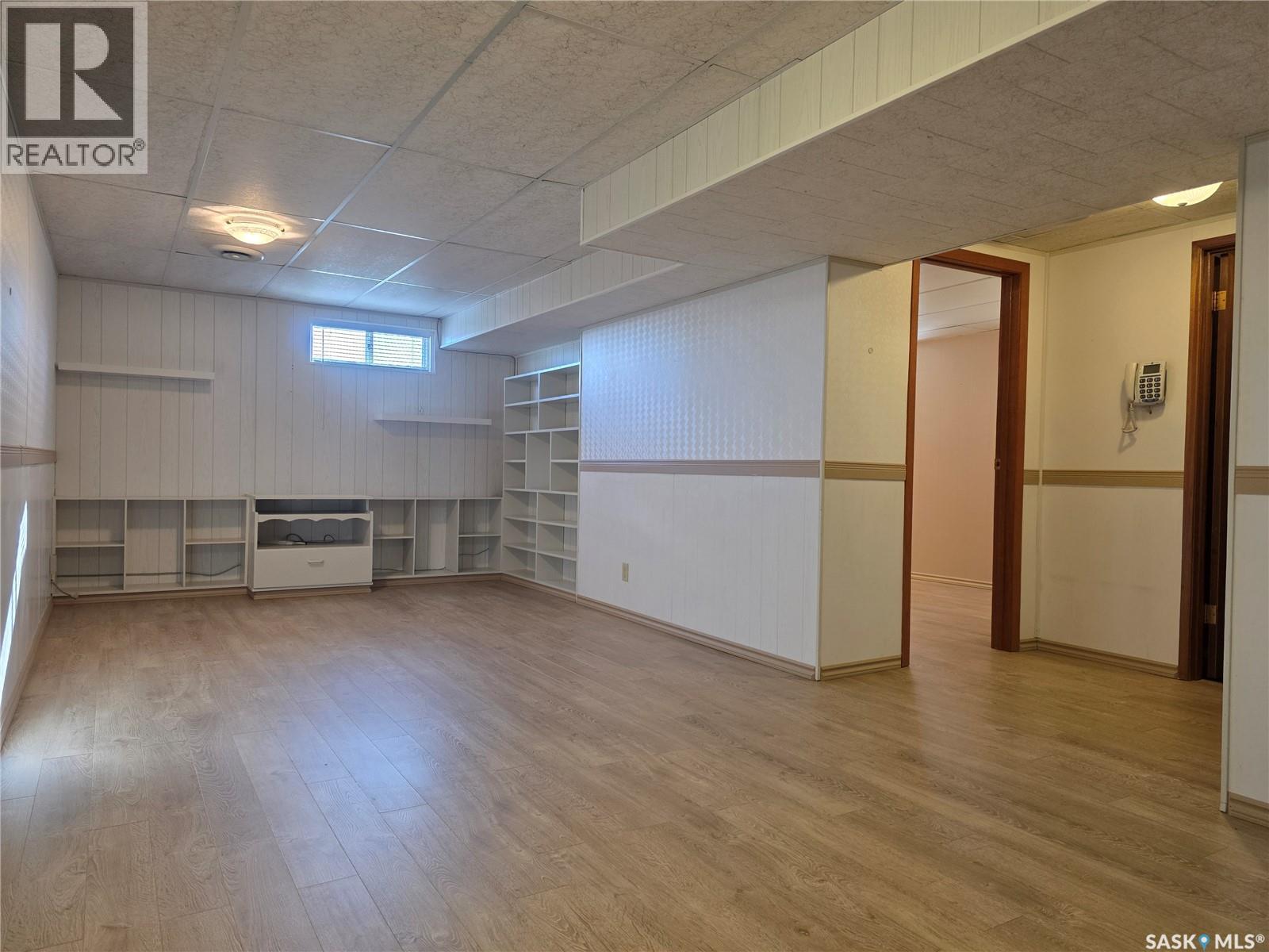 810 11th Avenue Ne, Swift Current, Saskatchewan  S9H 2V4 - Photo 10 - SK051392