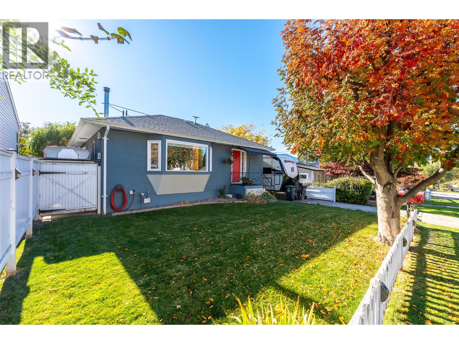 570 Wade Avenue E, Penticton, British Columbia  V2A 1T3 - Photo 3 - 10404500