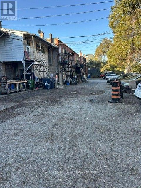 916 Wilson Avenue, Toronto, Ontario  M3K 1E7 - Photo 3 - W14117452