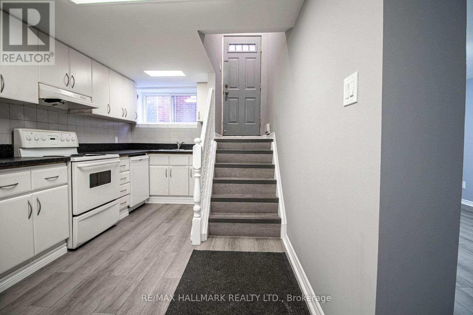 300 - 123 Dunn Avenue, Toronto, Ontario  M6K 2R8 - Photo 2 - W14117460
