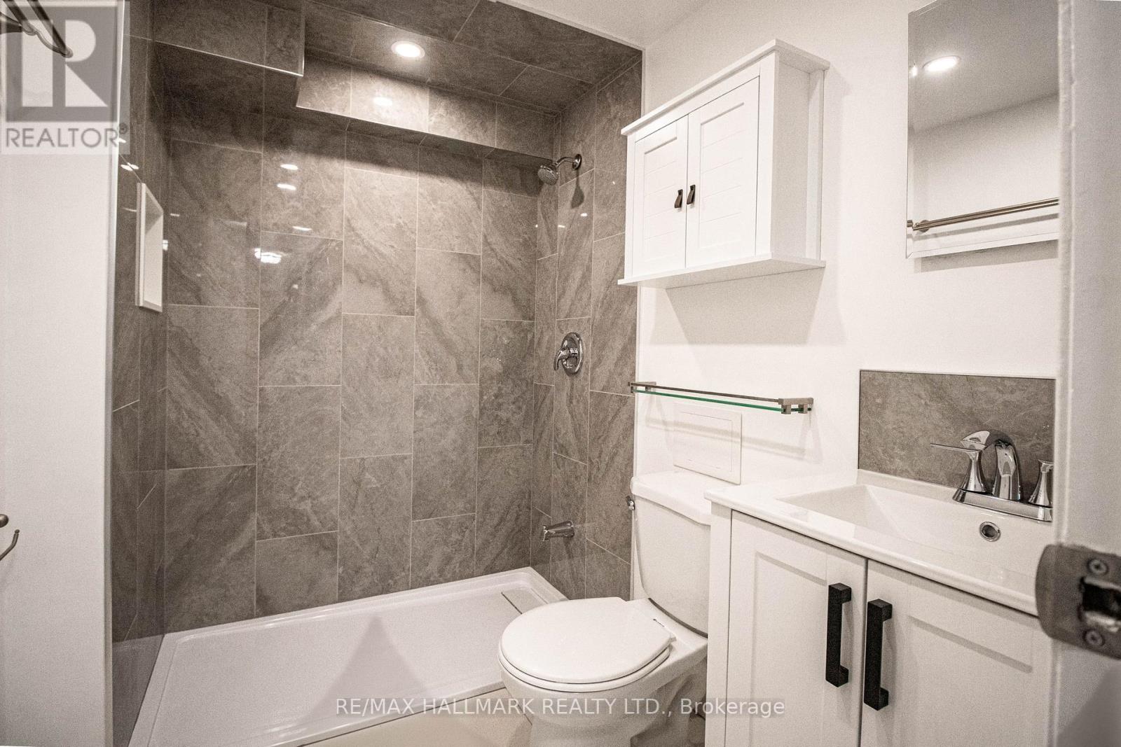 300 - 123 Dunn Avenue, Toronto, Ontario  M6K 2R8 - Photo 7 - W14117460