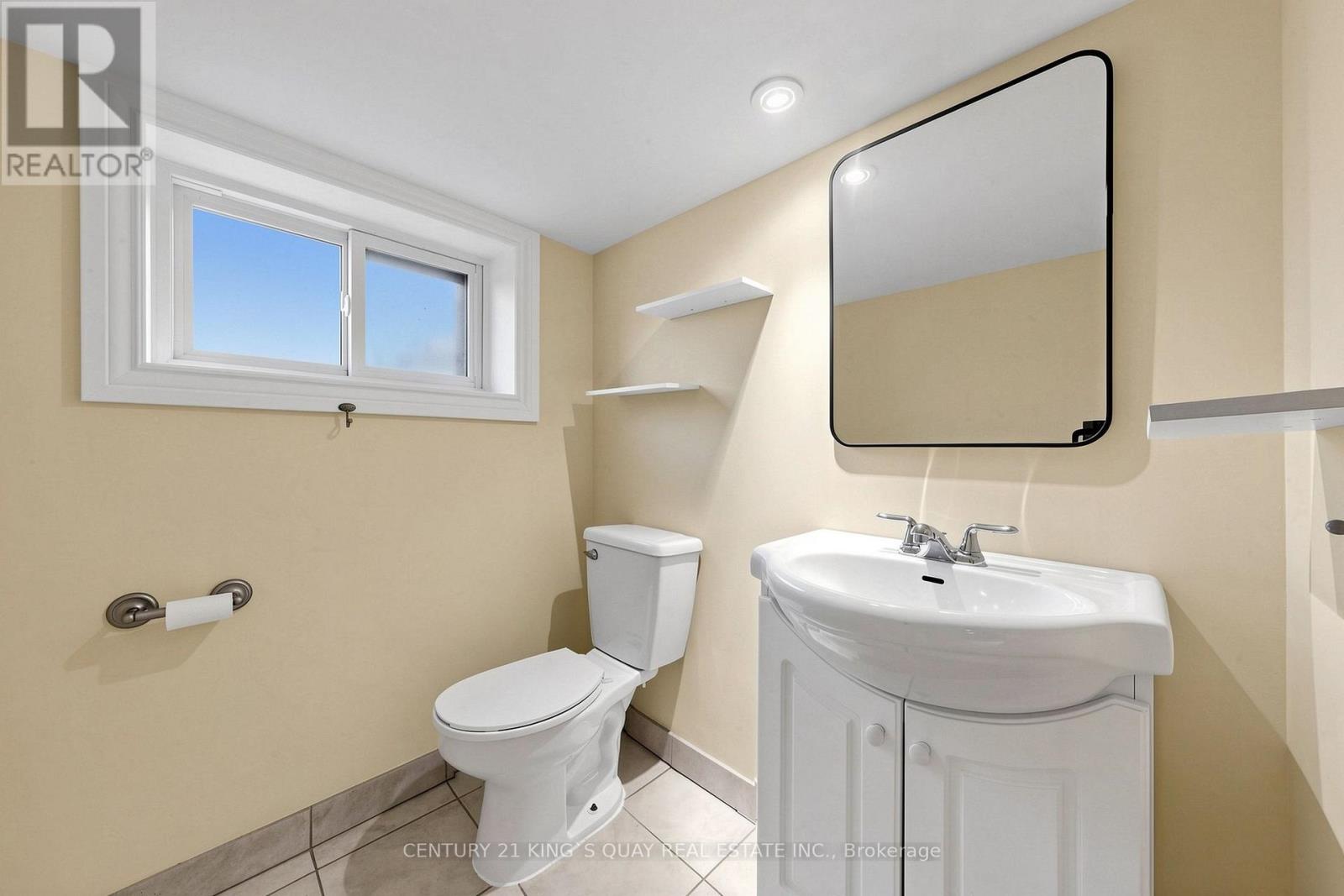 32 Crestview Road, Toronto, Ontario  M5N 1H6 - Photo 40 - C14101644
