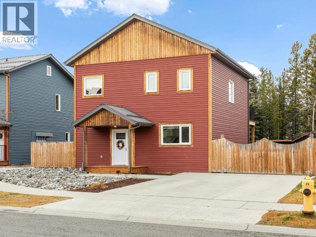 17 Chakawana Lane, Whitehorse, Yukon Y1A 0N4 - Photo 1 - 17777