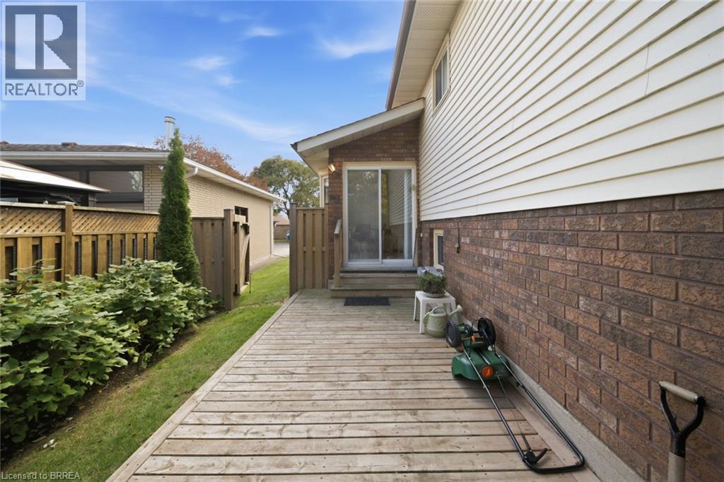 12 Spartan Drive, Brantford, Ontario  N3R 6C7 - Photo 28 - 40872812