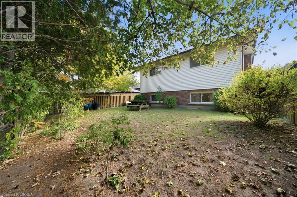12 Spartan Drive, Brantford, Ontario  N3R 6C7 - Photo 34 - 40872812