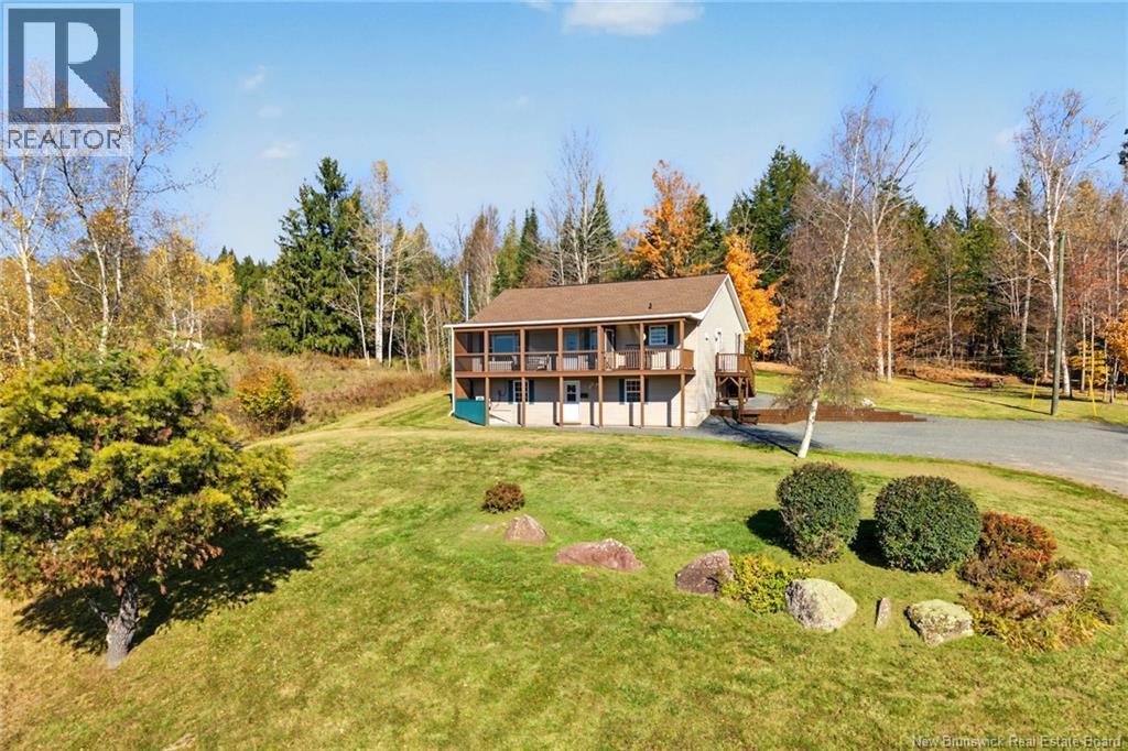 <h3>$589,900</h3><p>335 Mazerolle Settlement Road, Upper Kingsclear, New Brunswick</p>