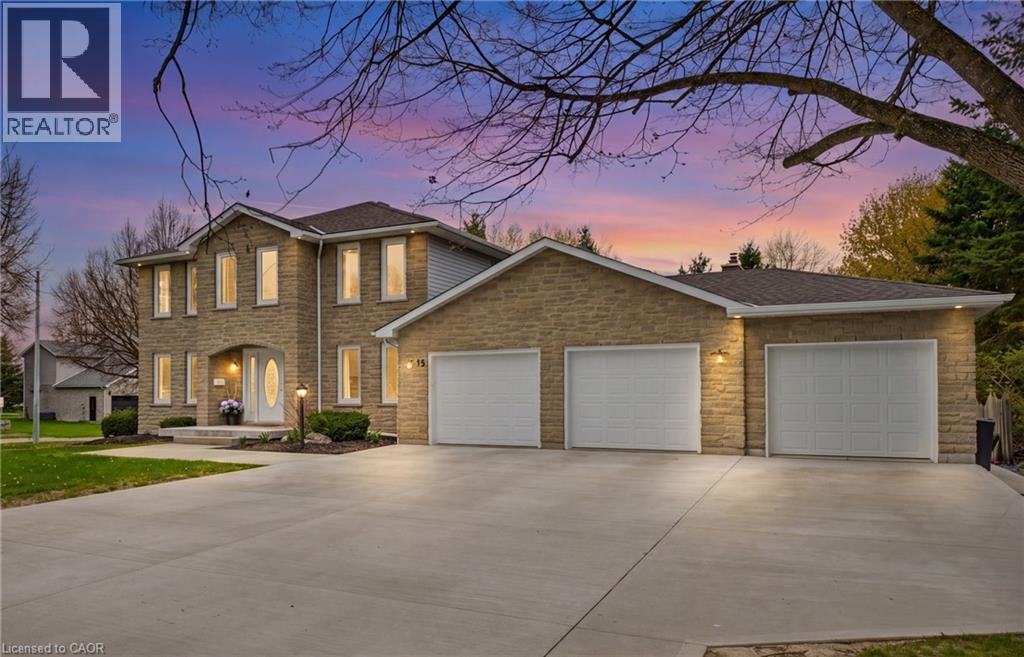 15 DANUBE Drive, Heidelberg, Ontario