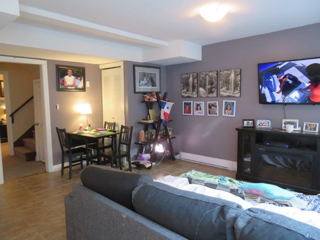 Bsmt 7109 195 Street, Surrey, British Columbia  V4N 5Y7 - Photo 2 - R3178478