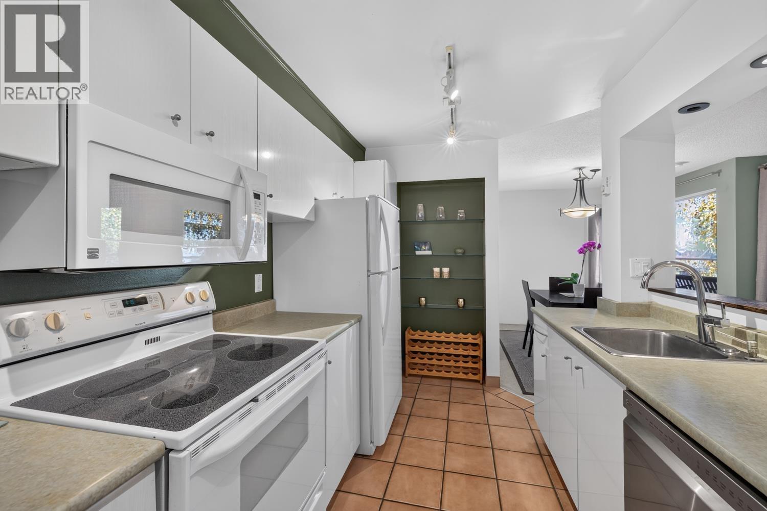 203 1080 Broughton Street, Vancouver, British Columbia  V6G 2A8 - Photo 10 - R3178439