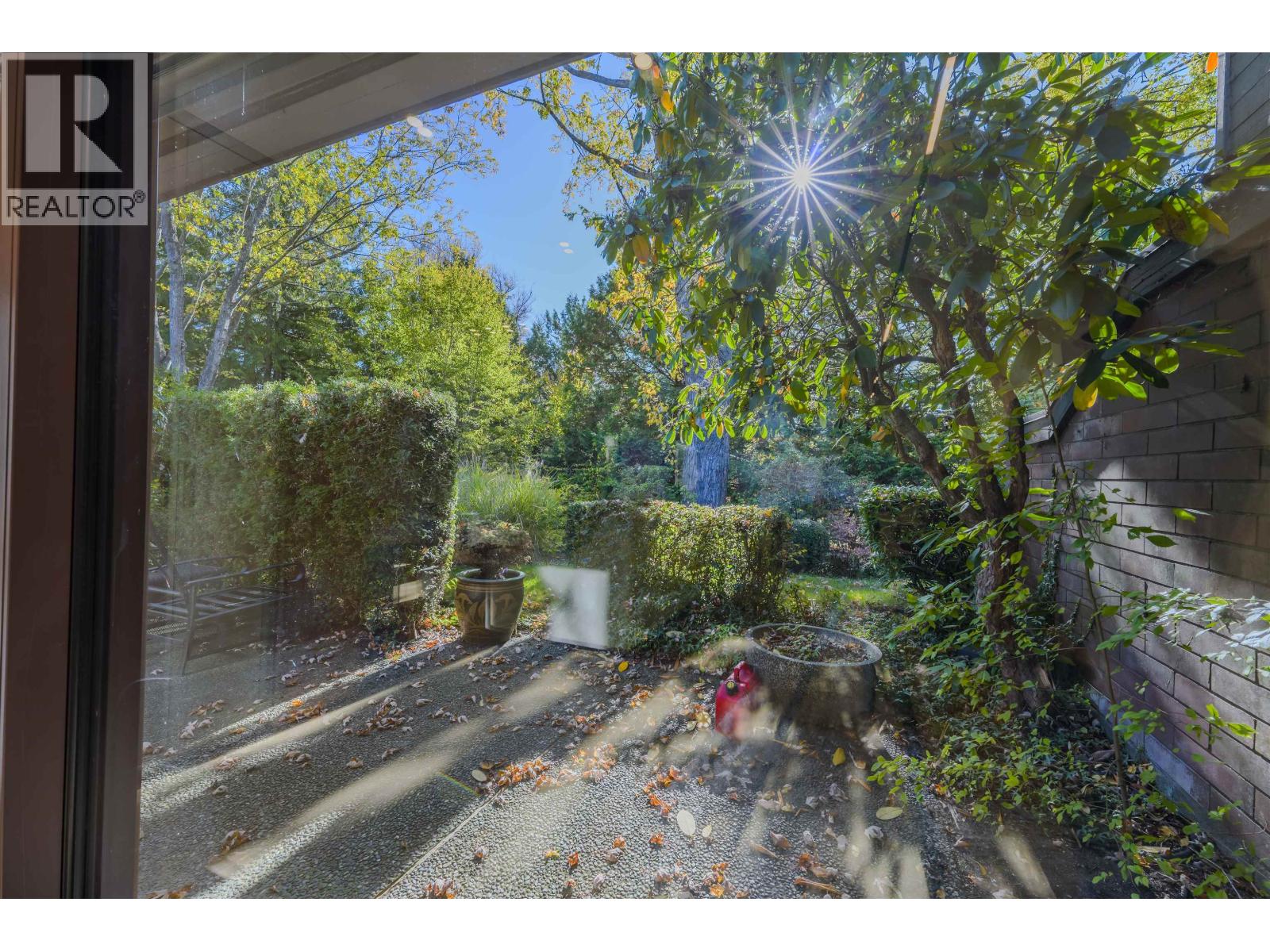 426 GREENSBORO PLACE