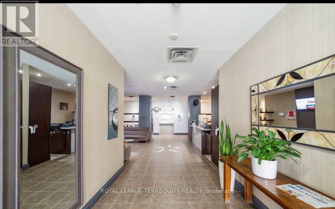 407 - 225 Wellesley Street E, Toronto, Ontario  M4X 1X8 - Photo 3 - C14117712