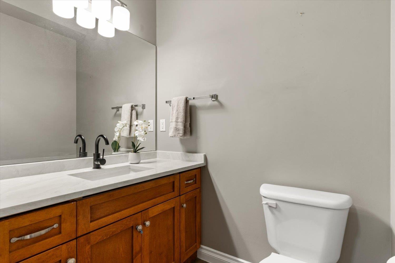 42 45545 TAMIHI WAY|Garrison Crossing