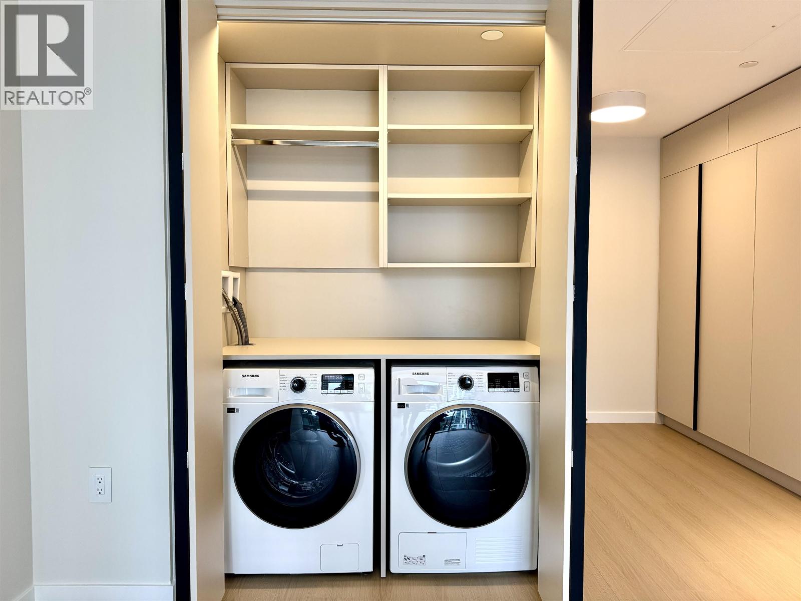 502 612 ELMWOOD STREET
