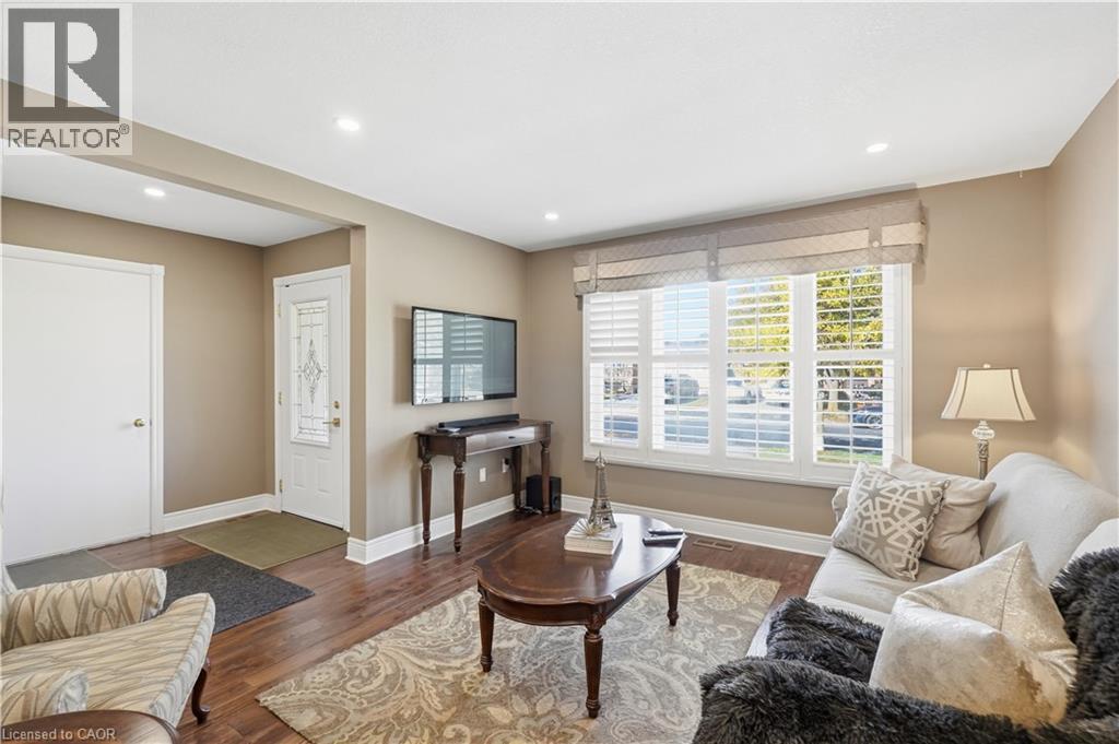 99 Lynden Hill Crescent, Brantford, Ontario  N3P 1R8 - Photo 3 - 40873966