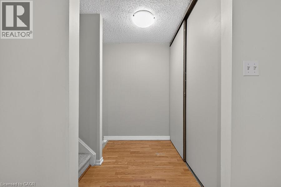 63 Fonthill Road Unit# 3, Hamilton, Ontario L9C 6T1 - Photo 8 - 40874060