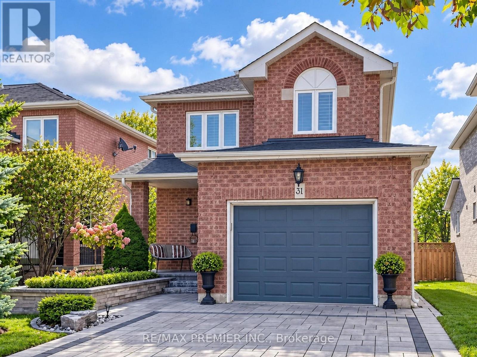 31 Rocksprings Avenue, Richmond Hill, Ontario  L4S 1R2 - Photo 1 - N14117630