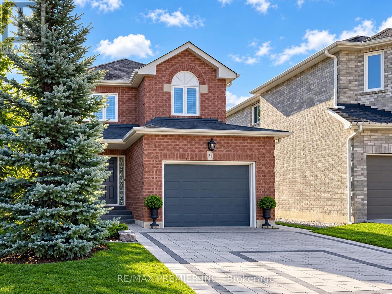 31 Rocksprings Avenue, Richmond Hill, Ontario  L4S 1R2 - Photo 2 - N14117630