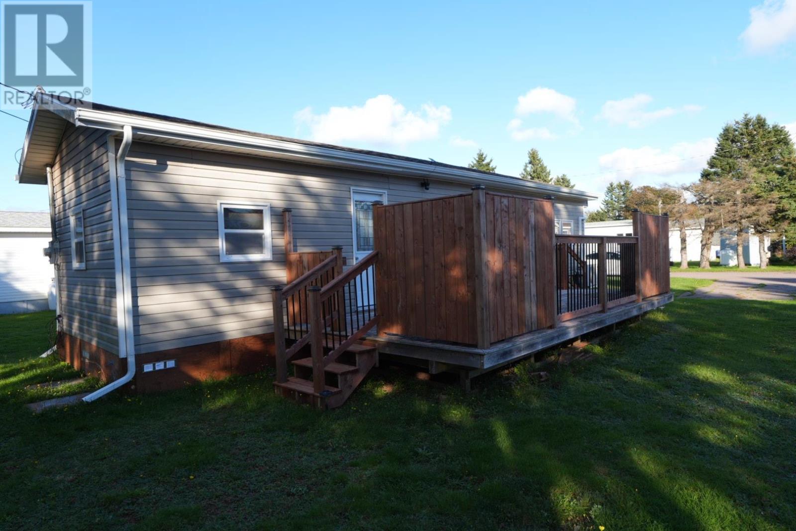 108 Evergreen Village, Summerside, Prince Edward Island  C1N 4B8 - Photo 3 - 202626664