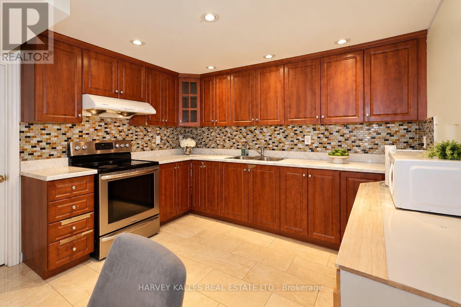 85 Letchworth Crescent, Toronto, Ontario  M3M 1Z1 - Photo 38 - W14117692