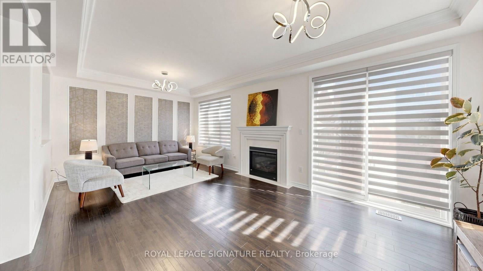 426 Clarkson Gate, Milton, Ontario  L9E 0B7 - Photo 3 - W14117696