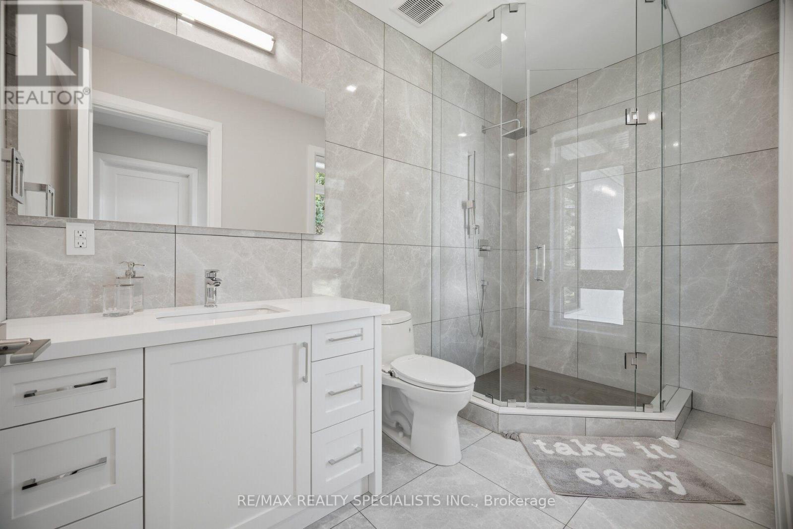 2107 Lakeshore Road W, Oakville, Ontario  L6L 1G6 - Photo 33 - W14117700