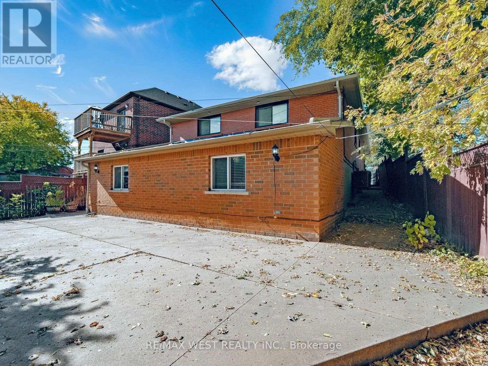 49 Dynevor Road, Toronto, Ontario  M6E 3W7 - Photo 36 - W14117722
