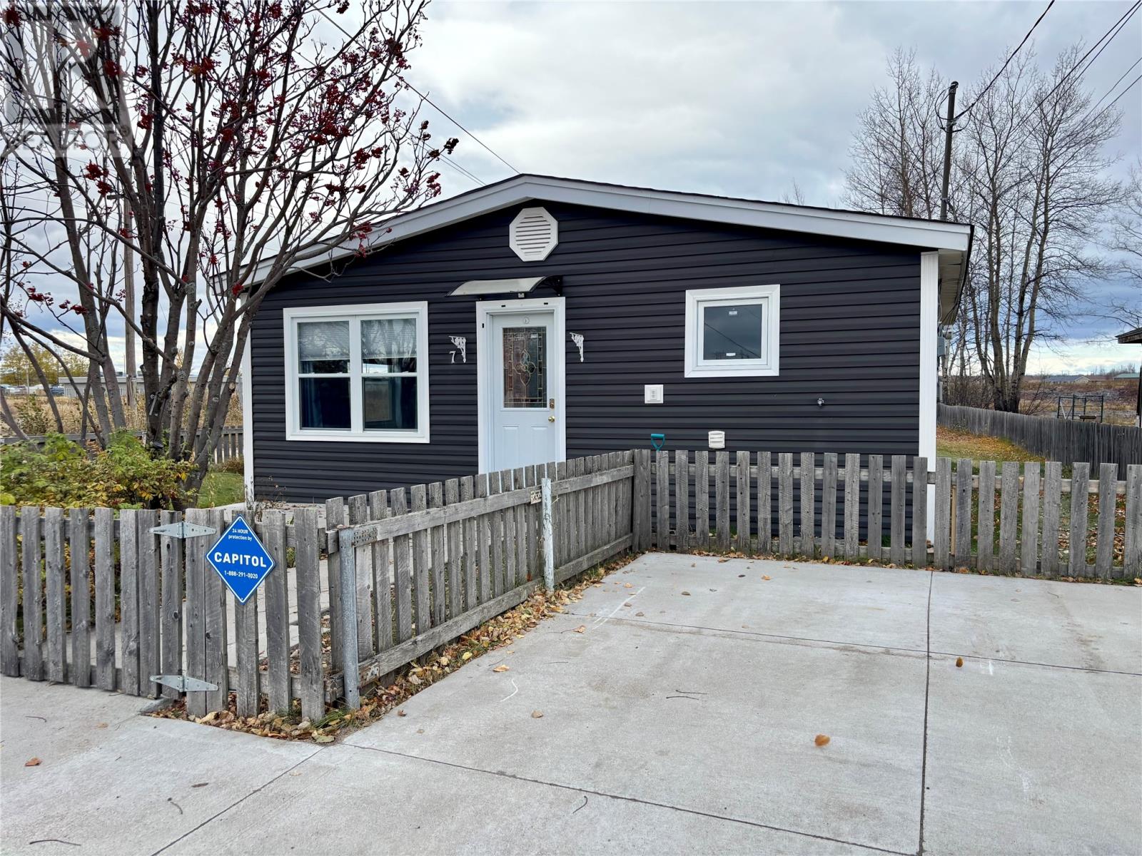 7 Tenth Street, Goose Bay — photo 2