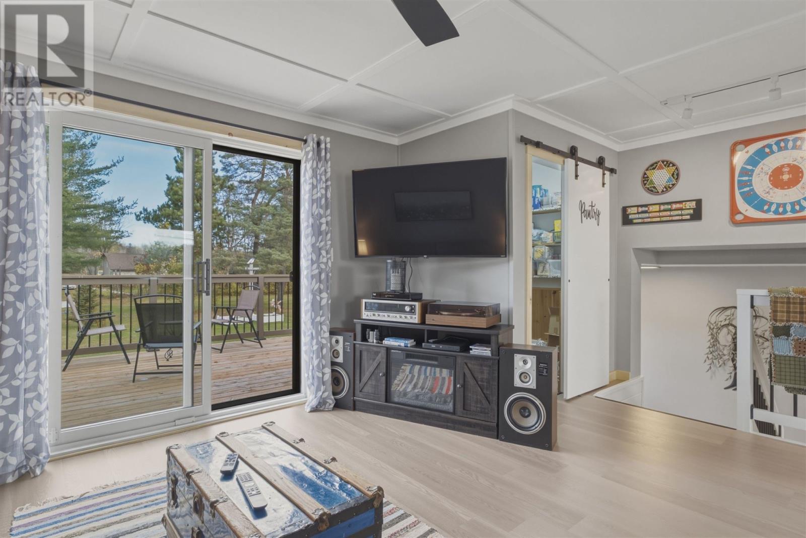 11 King St, Iron Bridge, Ontario P0R 1H0 - Photo 18 - SM262974