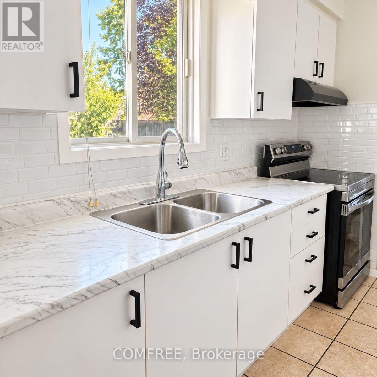 5735 Deerbrook Street, Niagara Falls, Ontario  L2G 7V7 - Photo 9 - X14117782