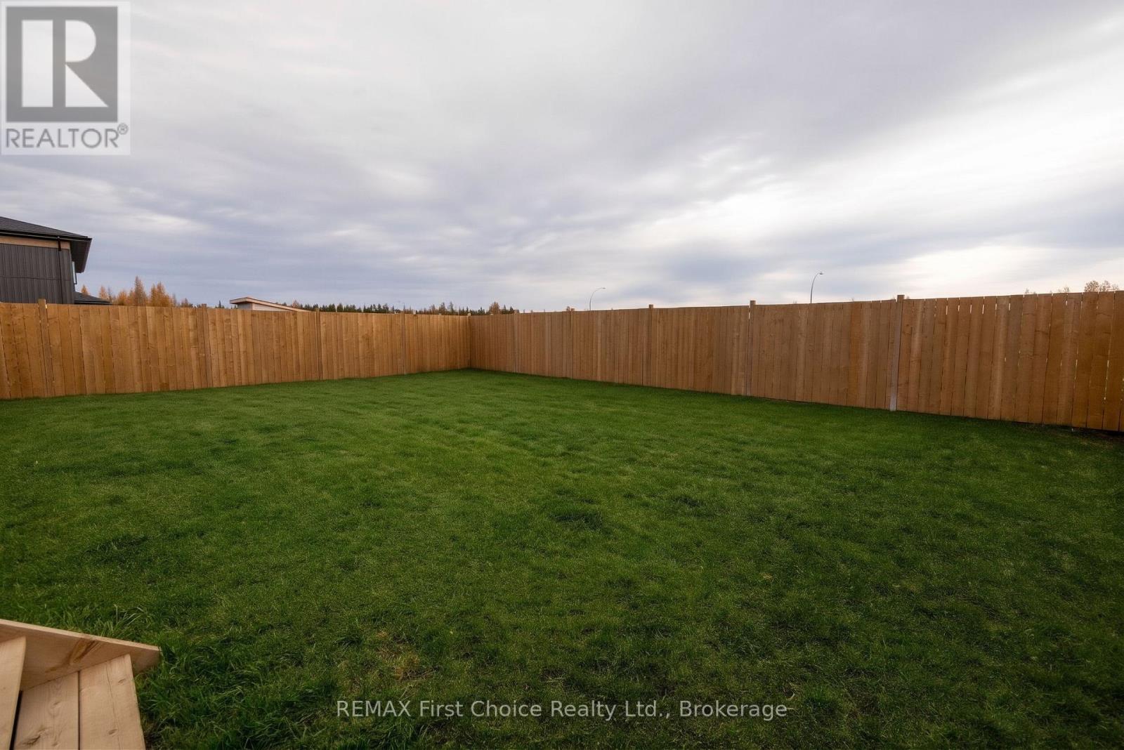 186 Bruin Crescent, Thunder Bay, Ontario  P7C 0C4 - Photo 30 - X14117778