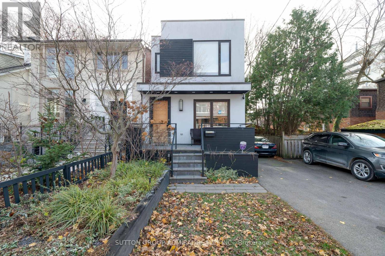 127 ORCHARD VIEW BOULEVARD, Toronto, Ontario