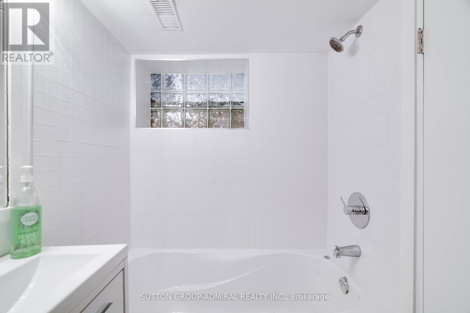 127 Orchard View Boulevard, Toronto, Ontario M4R 1C1 - Photo 15 - C14117732