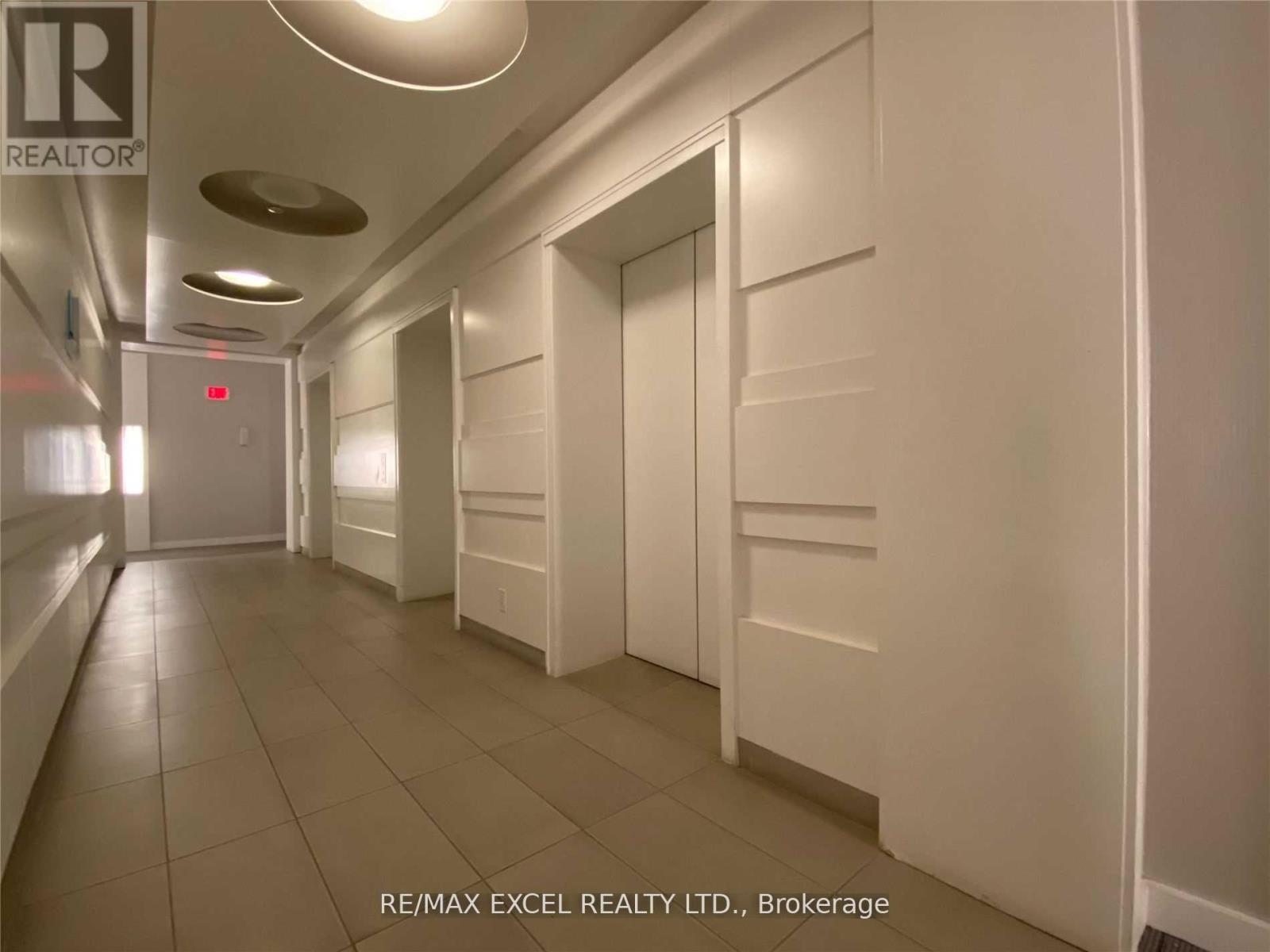 3704 - 14 York Street, Toronto, Ontario  M5J 0B1 - Photo 2 - C14117860