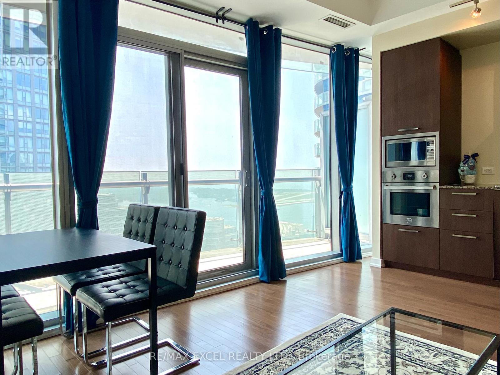 3704 - 14 York Street, Toronto, Ontario  M5J 0B1 - Photo 4 - C14117860