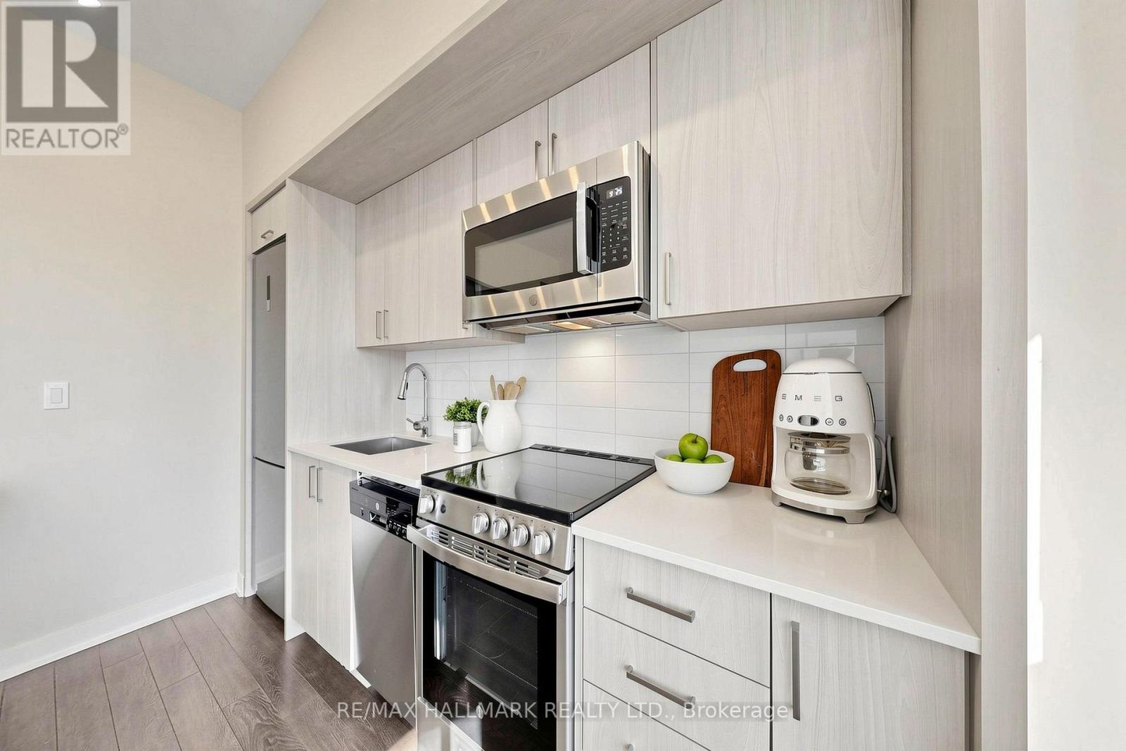 305 - 1 Cardiff Road, Toronto, Ontario M4P 0G2 - Photo 7 - C14117904