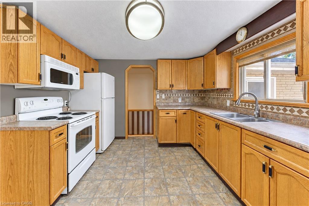 22 Pretoria Road, Cambridge, Ontario  N1R 5C4 - Photo 13 - 40869059