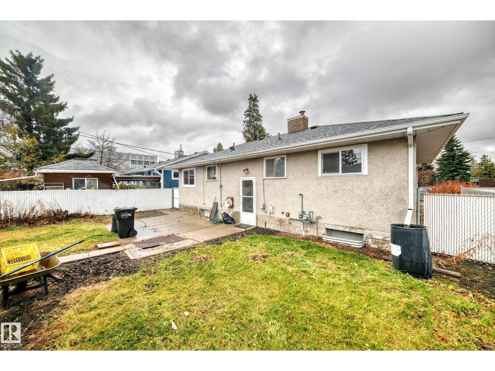 16006 87 AV NW