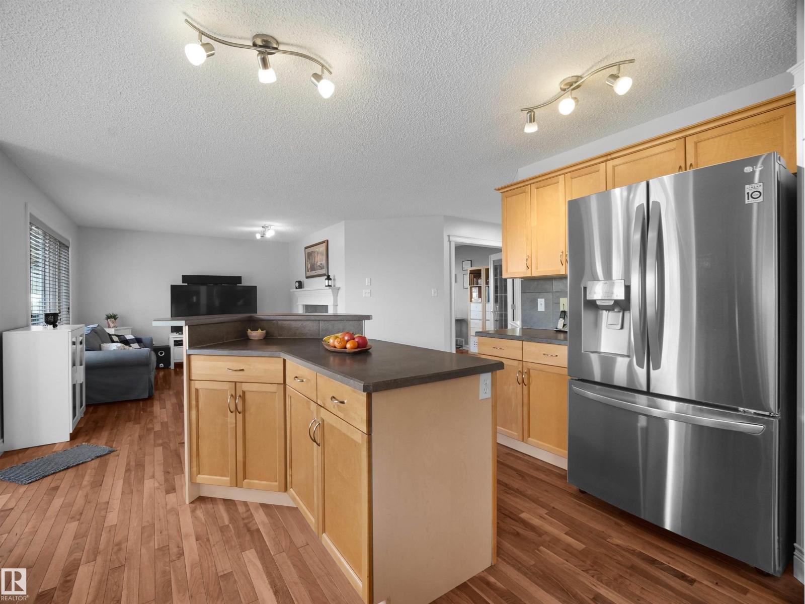 20124 47 Av NW, Edmonton, Alberta  T6M 2X8 - Photo 7 - E4514318