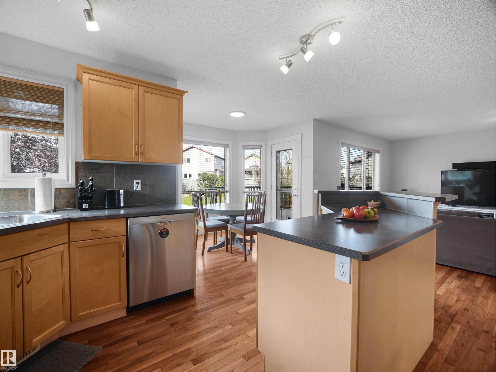20124 47 Av NW, Edmonton, Alberta  T6M 2X8 - Photo 8 - E4514318