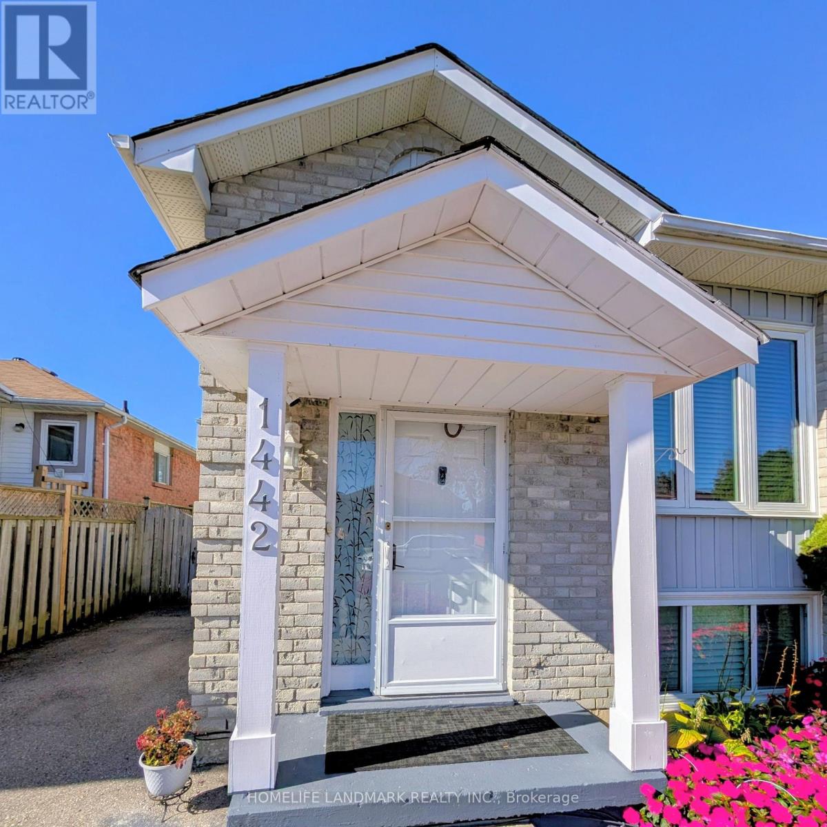 1442 Connery Crescent, Oshawa, Ontario  L1J 8E7 - Photo 3 - E14117792