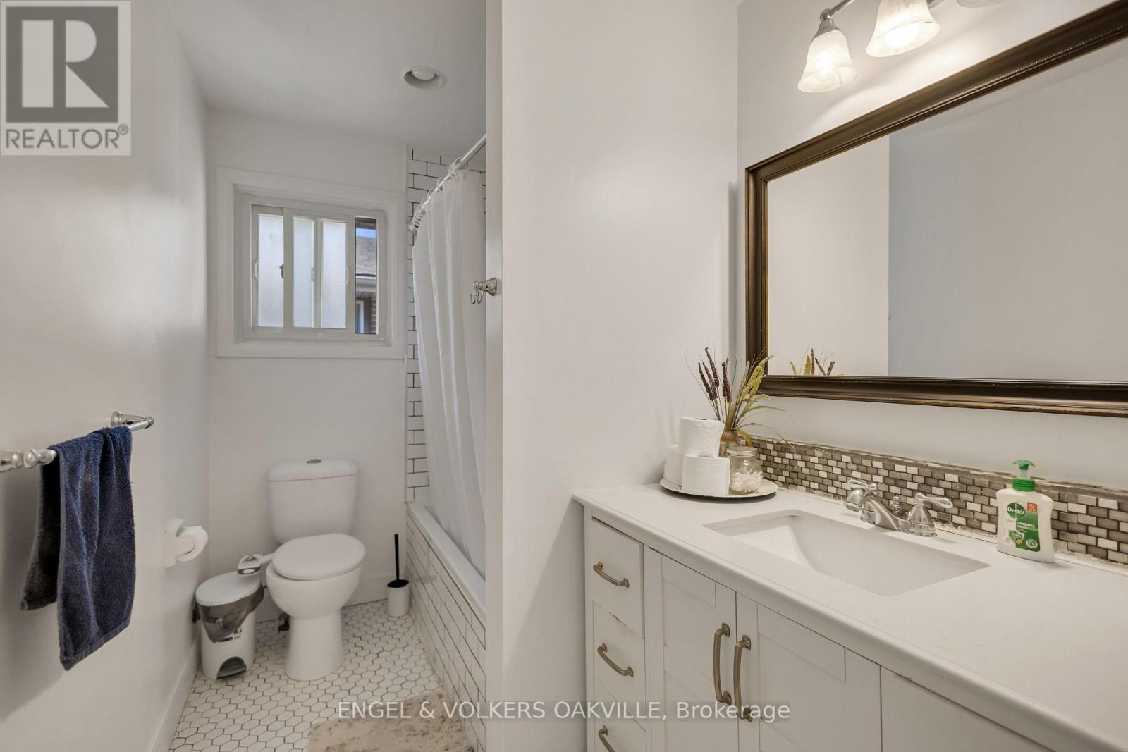 25 Hines Crescent, London South, Ontario  N6C 3A2 - Photo 14 - X14117742