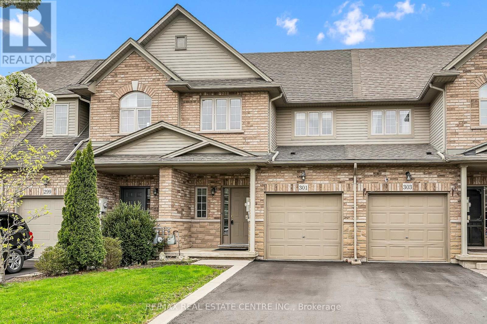 301 Southbrook Drive, Hamilton, Ontario  L0R 1C0 - Photo 2 - X14117764