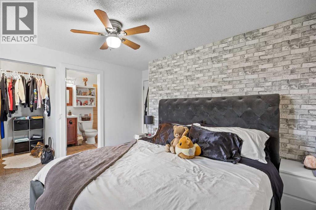 2320 Woodview Drive Sw, Calgary, Alberta  T2W 4X6 - Photo 29 - A2345576