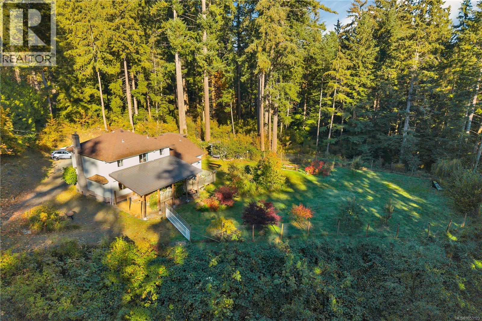 1492 Hyacinthe Bay Rd