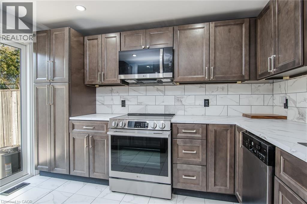 530 Parkview Crescent, Cambridge, Ontario  N3H 4X7 - Photo 4 - 40872879