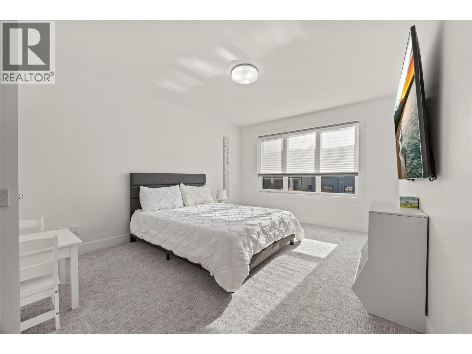 1265 Ponds Avenue Kelowna, BC V1W5N1_42