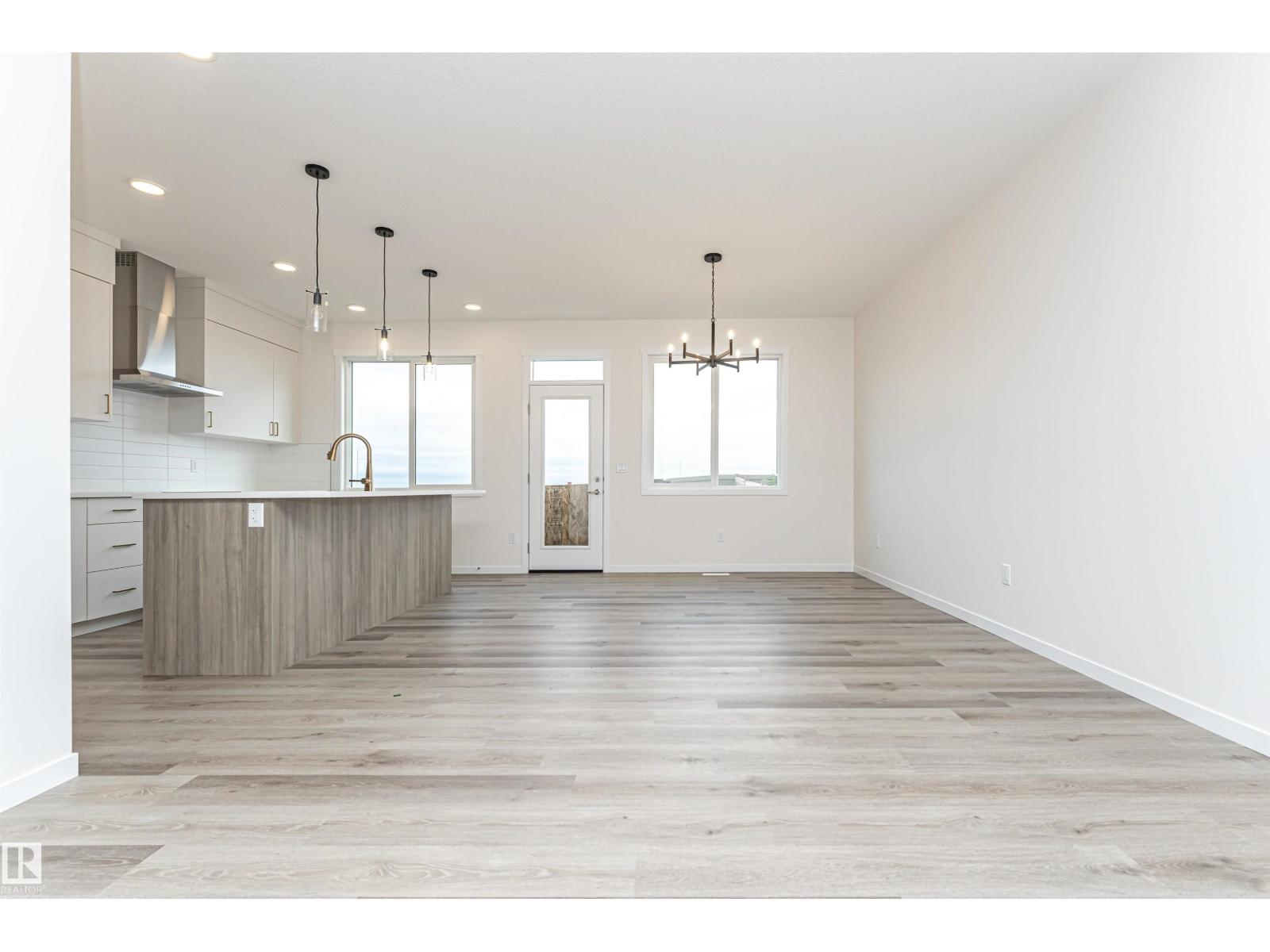 6276 180 Av NW, Edmonton, Alberta  T5Y 4L8 - Photo 11 - E4514323